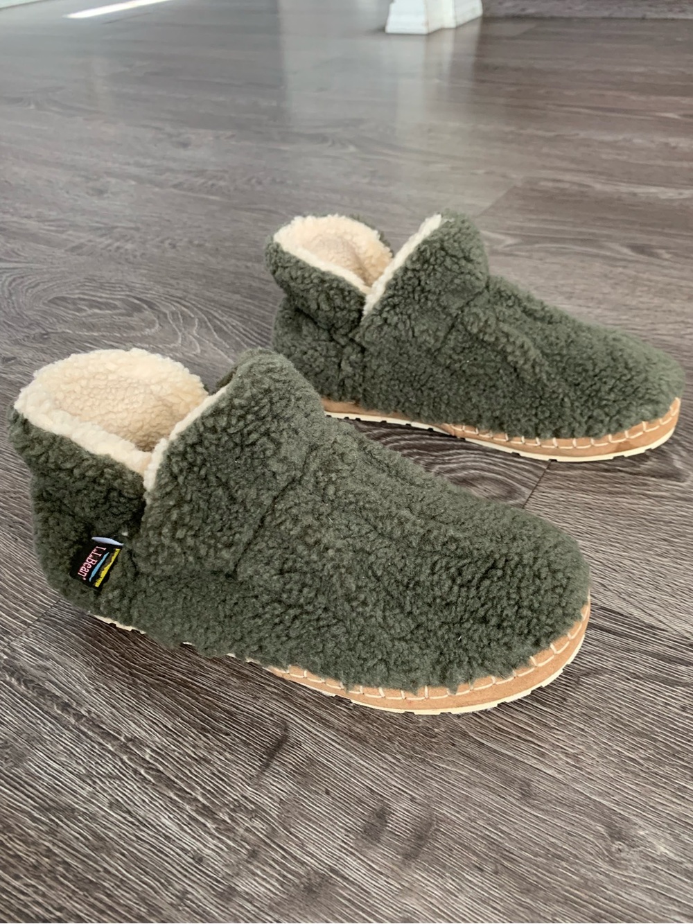 L.L bean cozy Olive Green Fleece Slip-On slippers